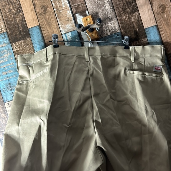 Red Kap 46  tan work pants - Picture 13 of 16